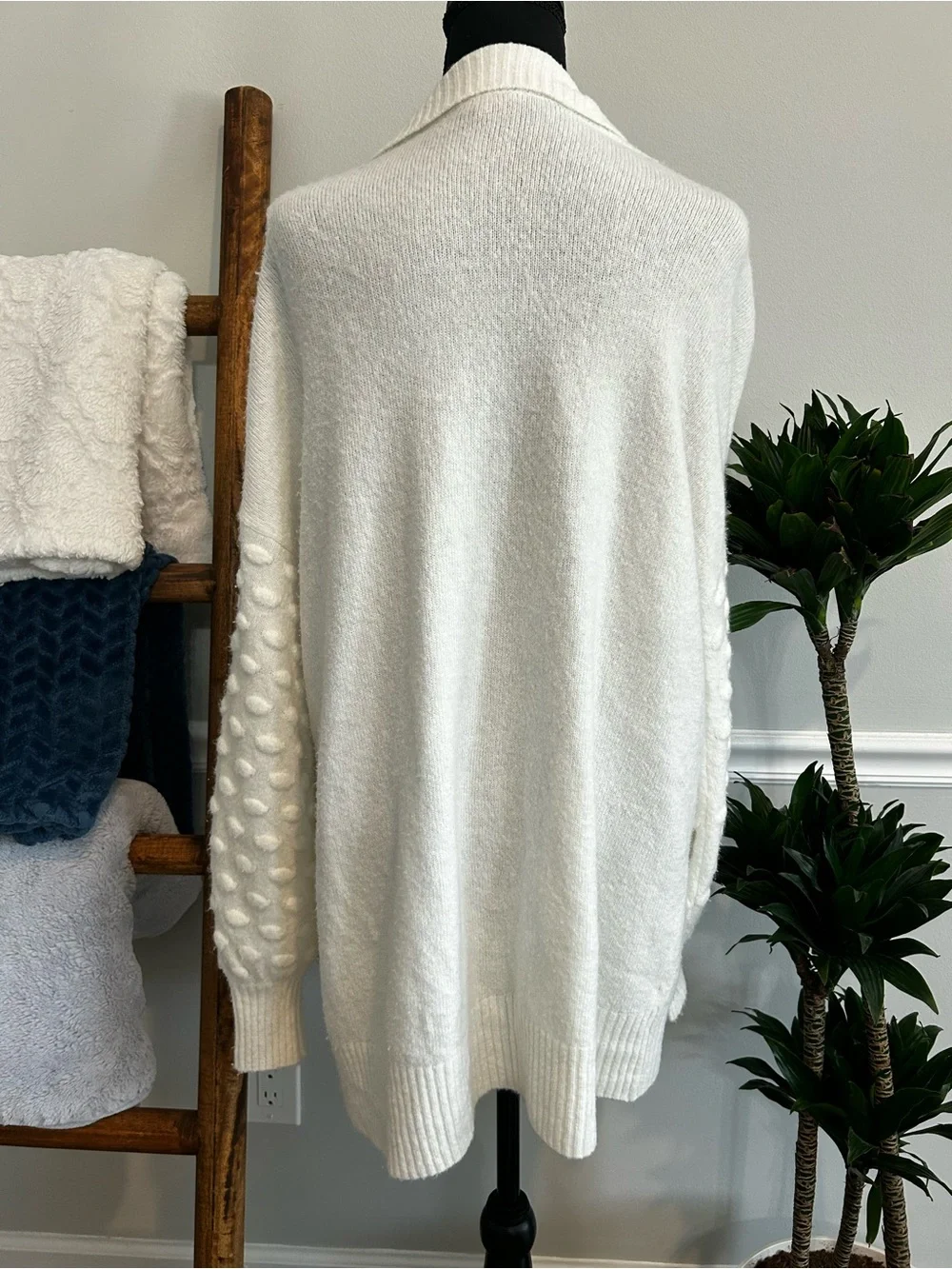 Vince Camuto Ivory Open-Front Pom-Sleeve Cardigan Size Large